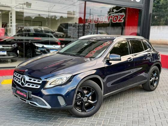 MERCEDES-BENZ GLA 200 1.6 CGI FLEX ADVANCE 7G-DCT